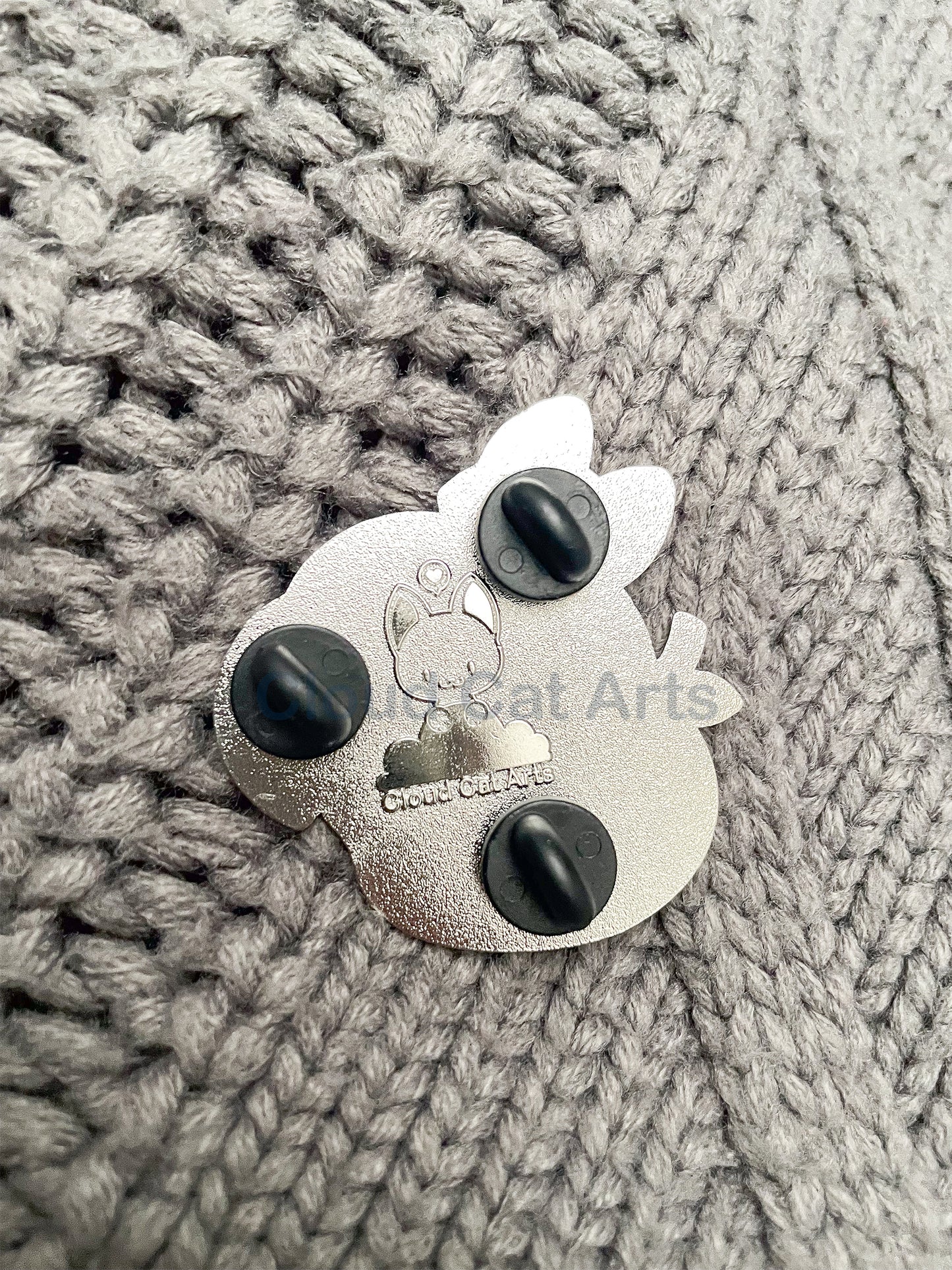 Apple Raccoon - Hard Enamel Pin